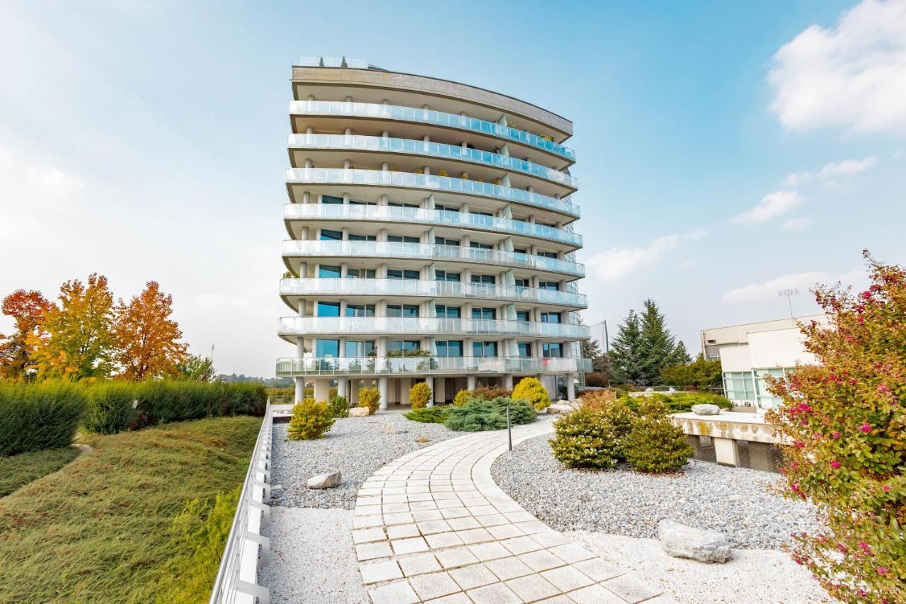 Glass House Кунео Экстерьер фото